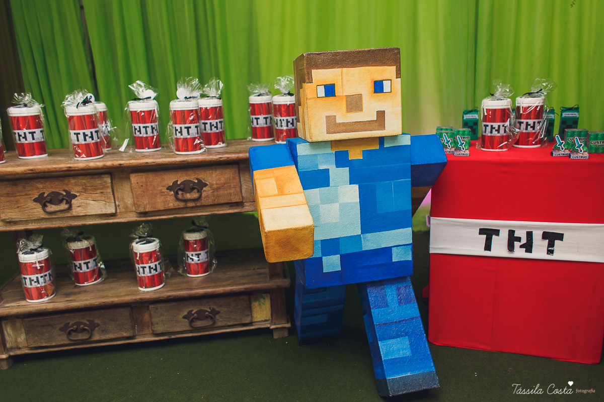 Festa de menino no tema minecreft, no cerimonial Oficina de Festas, na Praia da Costa, fotografia de aniversario infantil na Praia da Costa, festa de menino em cerimonial, mãe de menino, decor diferente para menino, 6 anos, festa para 6 anos, decoração 