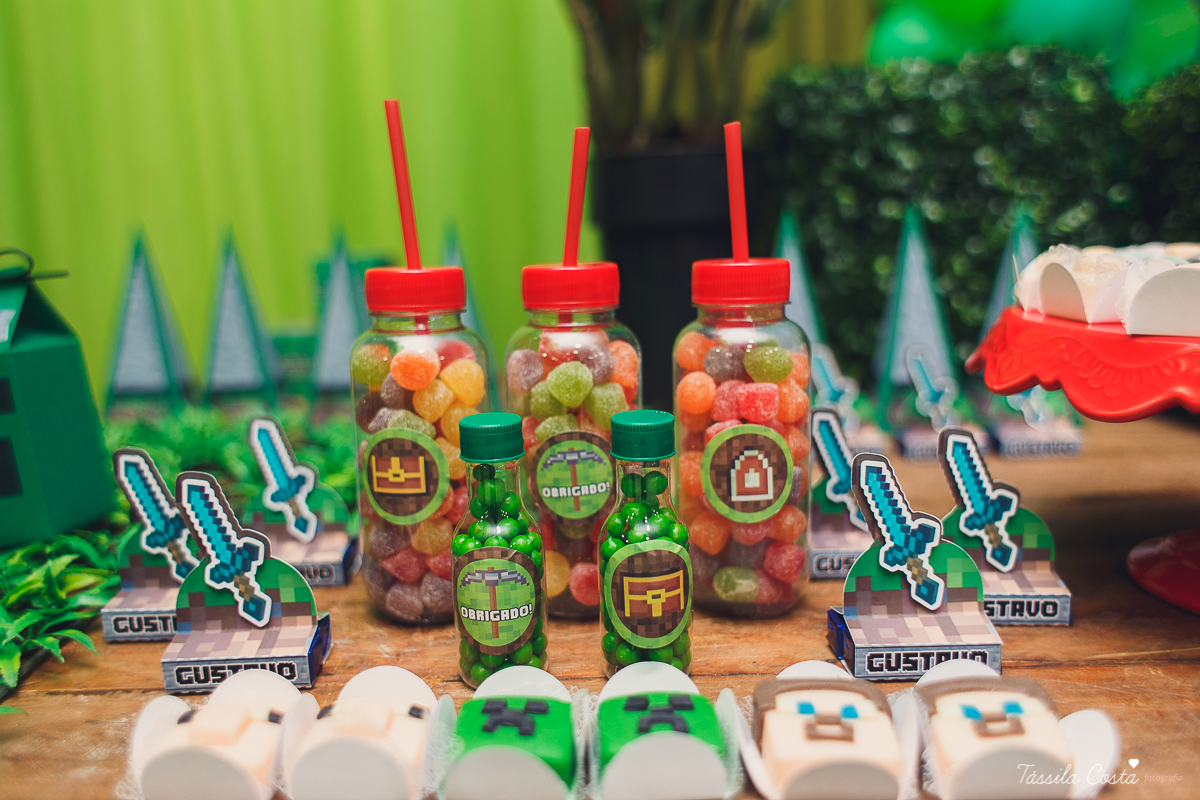 Festa de menino no tema minecreft, no cerimonial Oficina de Festas, na Praia da Costa, fotografia de aniversario infantil na Praia da Costa, festa de menino em cerimonial, mãe de menino, decor diferente para menino, 6 anos, festa para 6 anos, decoração 