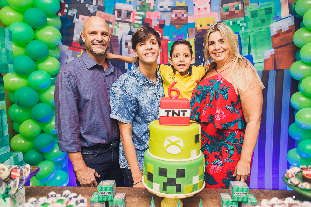 Festa de menino no tema minecreft, no cerimonial Oficina de Festas, na Praia da Costa, fotografia de aniversario infantil na Praia da Costa, festa de menino em cerimonial, mãe de menino, decor diferente para menino, 6 anos, festa para 6 anos, decoração 