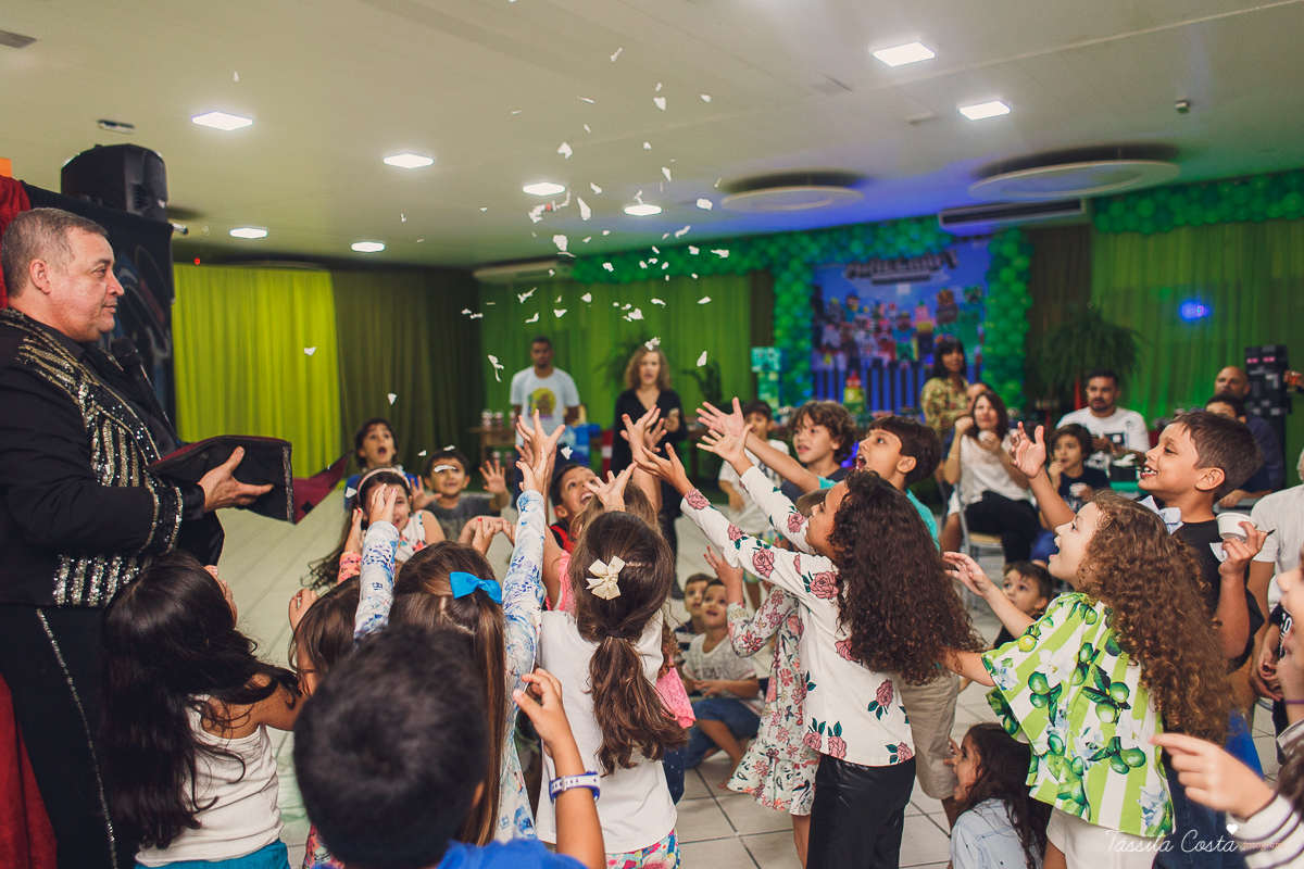 Festa de menino no tema minecreft, no cerimonial Oficina de Festas, na Praia da Costa, fotografia de aniversario infantil na Praia da Costa, festa de menino em cerimonial, mãe de menino, decor diferente para menino, 6 anos, festa para 6 anos, decoração 