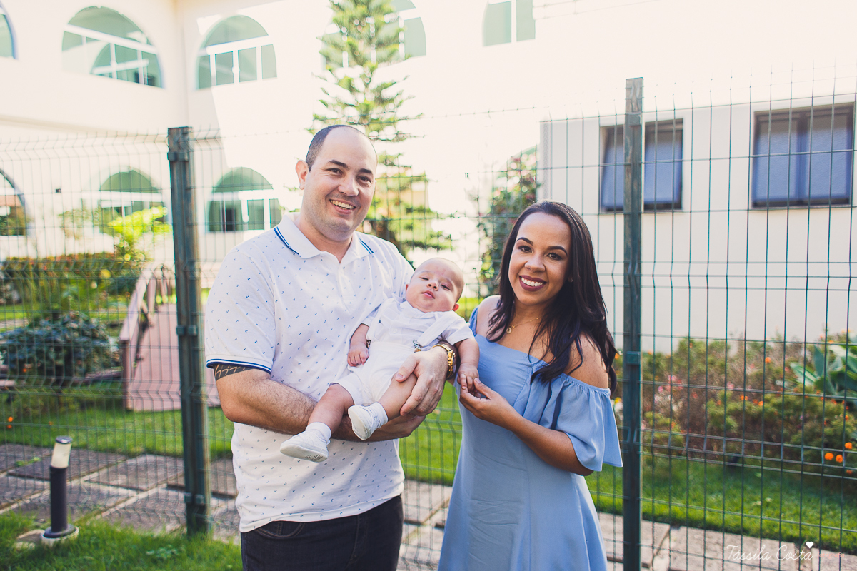 fotos de batizado no santuário de vila velha, família linda, batizando o filho Gabriel, look para batizado, fotos na hora do batizado, aonde batizar meu filho em Vila Velha ES, Santuário de Vila Velha, próximo ao terminal de Vila Velha, família católica
