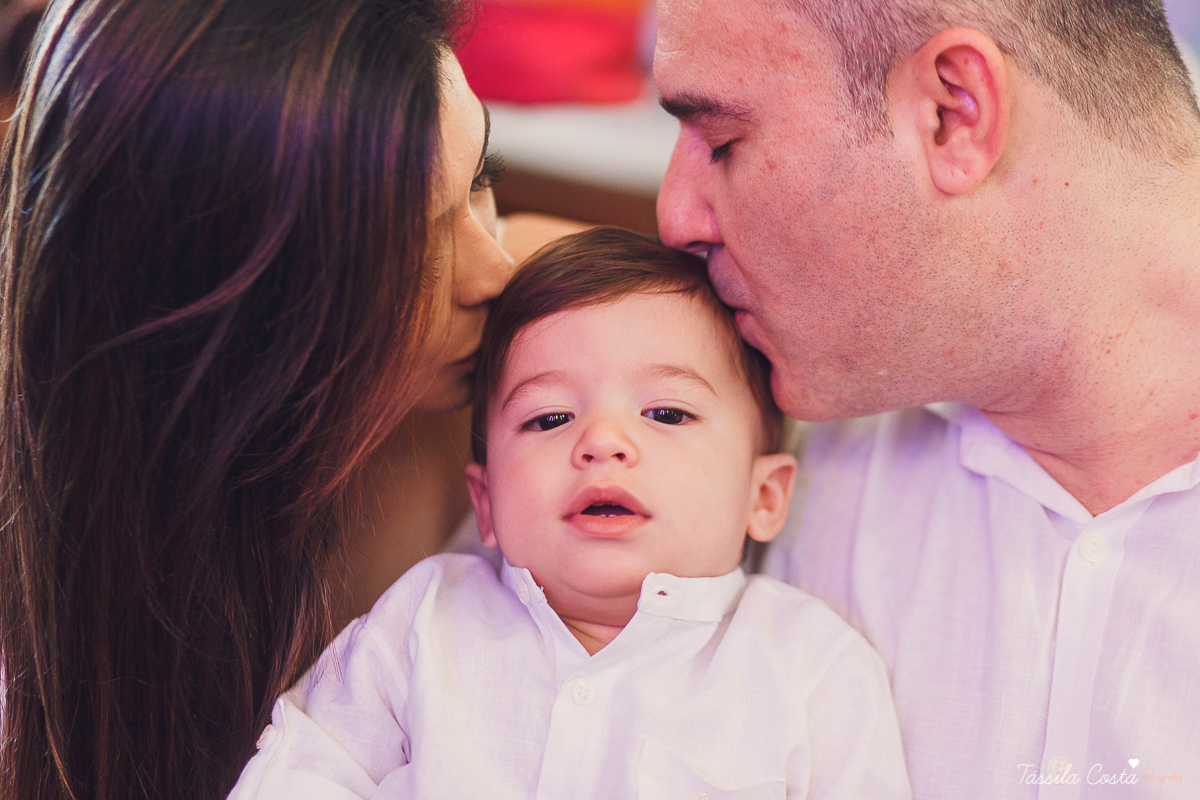 batizado de Anônio Delboni, filho do cirurgião plástico Pablo Delboni, na Catedral Metropolitana de Vitória, fotos de batizado em uma igreja em Vitória ES, fotografia de família em Vitória ES, Tássila Costa fotografia, batizados na Catedral