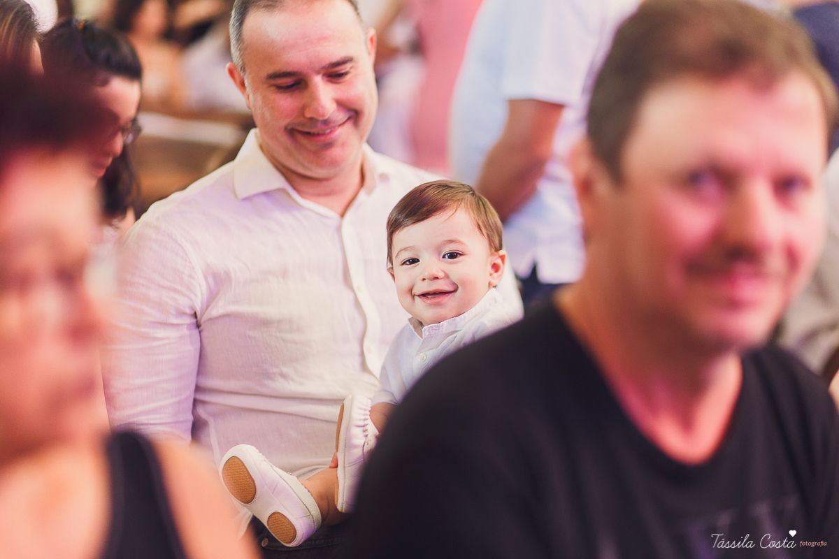 batizado de Anônio Delboni, filho do cirurgião plástico Pablo Delboni, na Catedral Metropolitana de Vitória, fotos de batizado em uma igreja em Vitória ES, fotografia de família em Vitória ES, Tássila Costa fotografia, batizados na Catedral