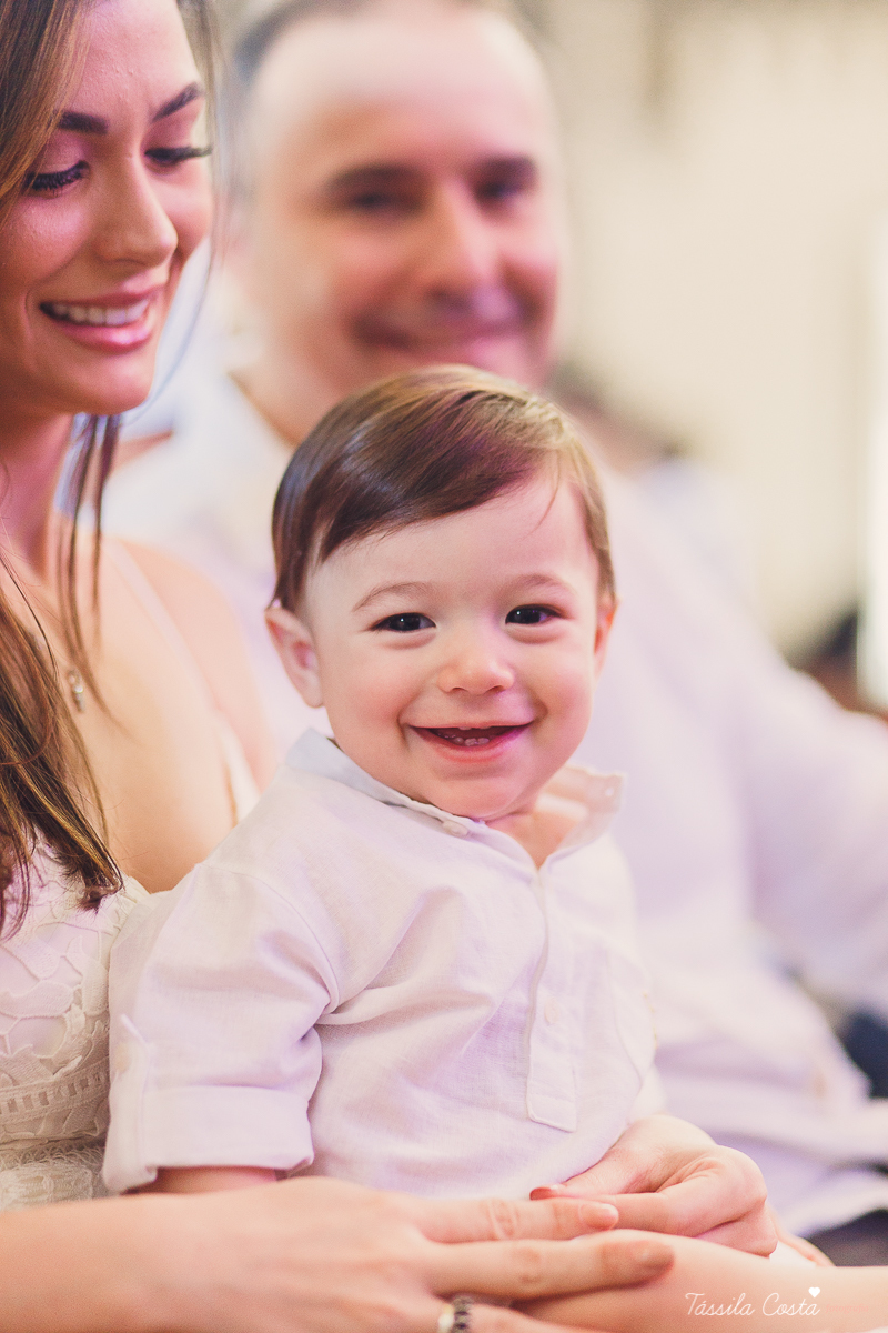 batizado de Anônio Delboni, filho do cirurgião plástico Pablo Delboni, na Catedral Metropolitana de Vitória, fotos de batizado em uma igreja em Vitória ES, fotografia de família em Vitória ES, Tássila Costa fotografia, batizados na Catedral