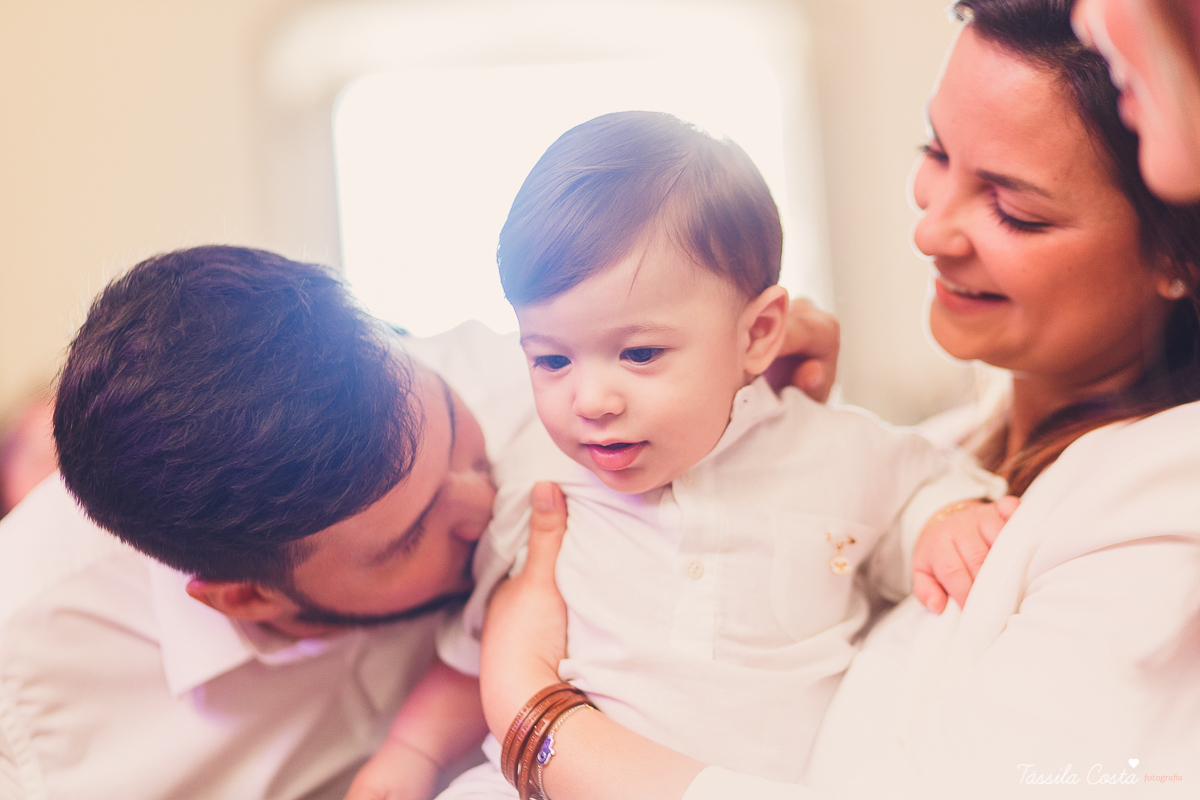 batizado de Anônio Delboni, filho do cirurgião plástico Pablo Delboni, na Catedral Metropolitana de Vitória, fotos de batizado em uma igreja em Vitória ES, fotografia de família em Vitória ES, Tássila Costa fotografia, batizados na Catedral