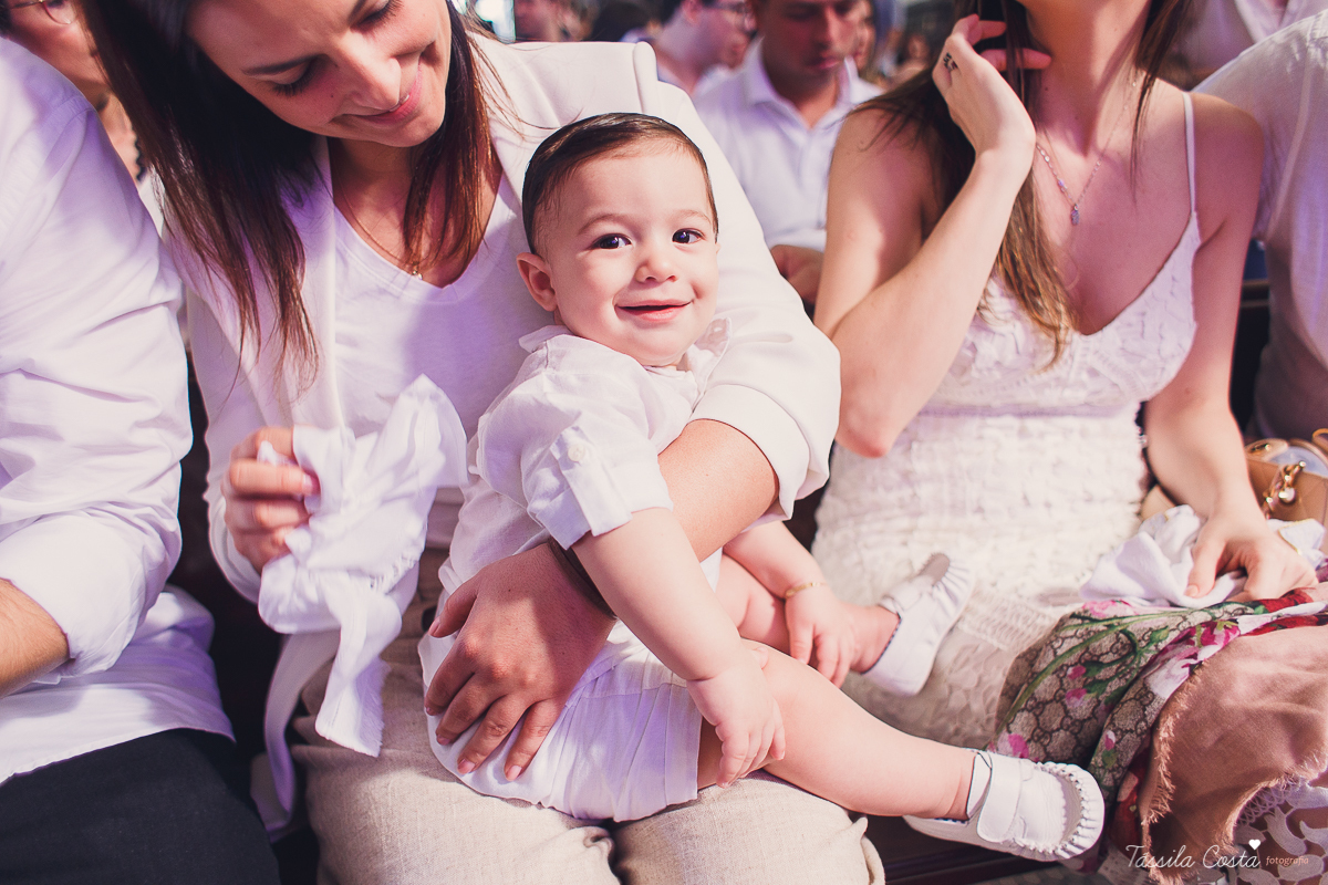 batizado de Anônio Delboni, filho do cirurgião plástico Pablo Delboni, na Catedral Metropolitana de Vitória, fotos de batizado em uma igreja em Vitória ES, fotografia de família em Vitória ES, Tássila Costa fotografia, batizados na Catedral