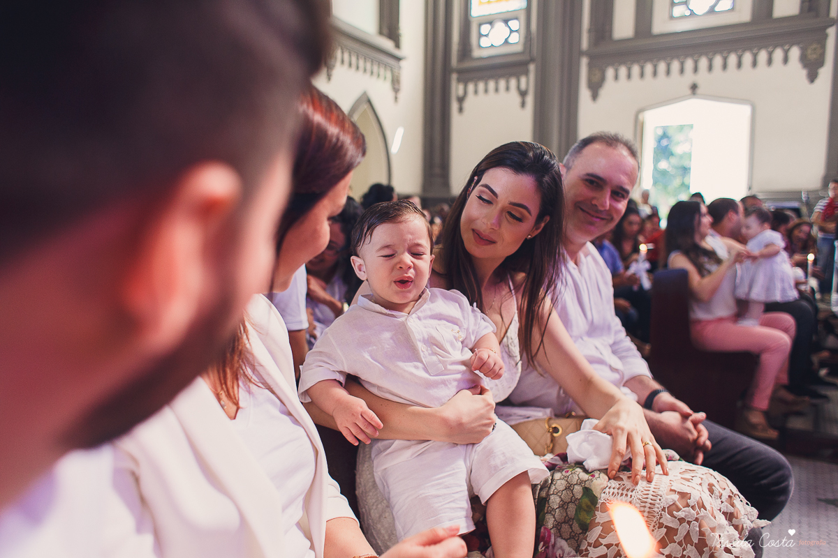 batizado de Anônio Delboni, filho do cirurgião plástico Pablo Delboni, na Catedral Metropolitana de Vitória, fotos de batizado em uma igreja em Vitória ES, fotografia de família em Vitória ES, Tássila Costa fotografia, batizados na Catedral