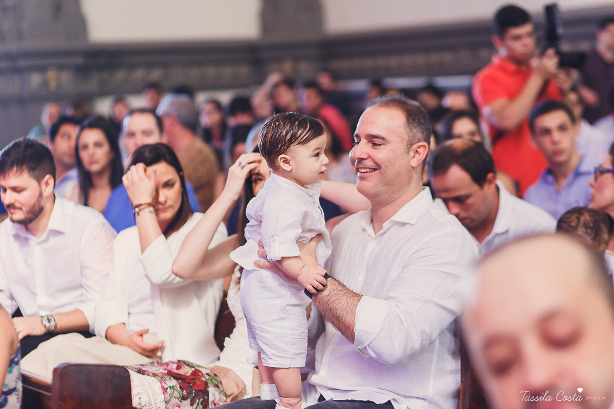 batizado de Anônio Delboni, filho do cirurgião plástico Pablo Delboni, na Catedral Metropolitana de Vitória, fotos de batizado em uma igreja em Vitória ES, fotografia de família em Vitória ES, Tássila Costa fotografia, batizados na Catedral
