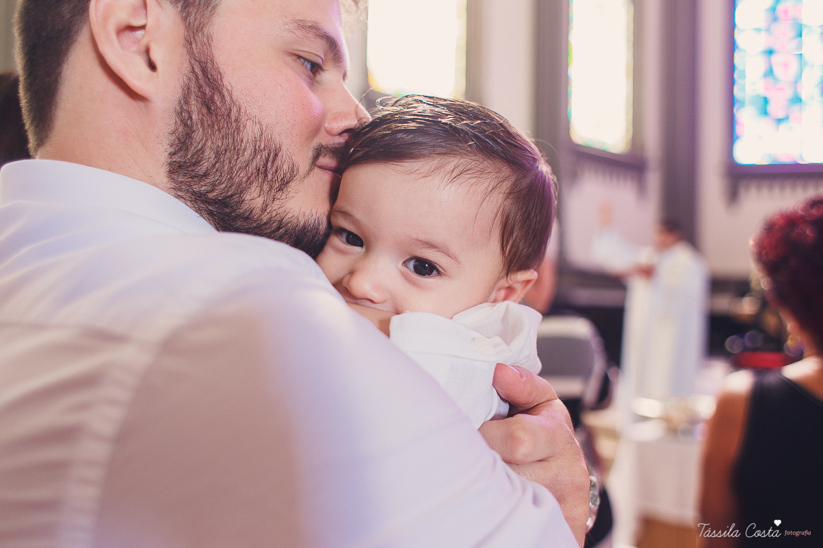 batizado de Anônio Delboni, filho do cirurgião plástico Pablo Delboni, na Catedral Metropolitana de Vitória, fotos de batizado em uma igreja em Vitória ES, fotografia de família em Vitória ES, Tássila Costa fotografia, batizados na Catedral