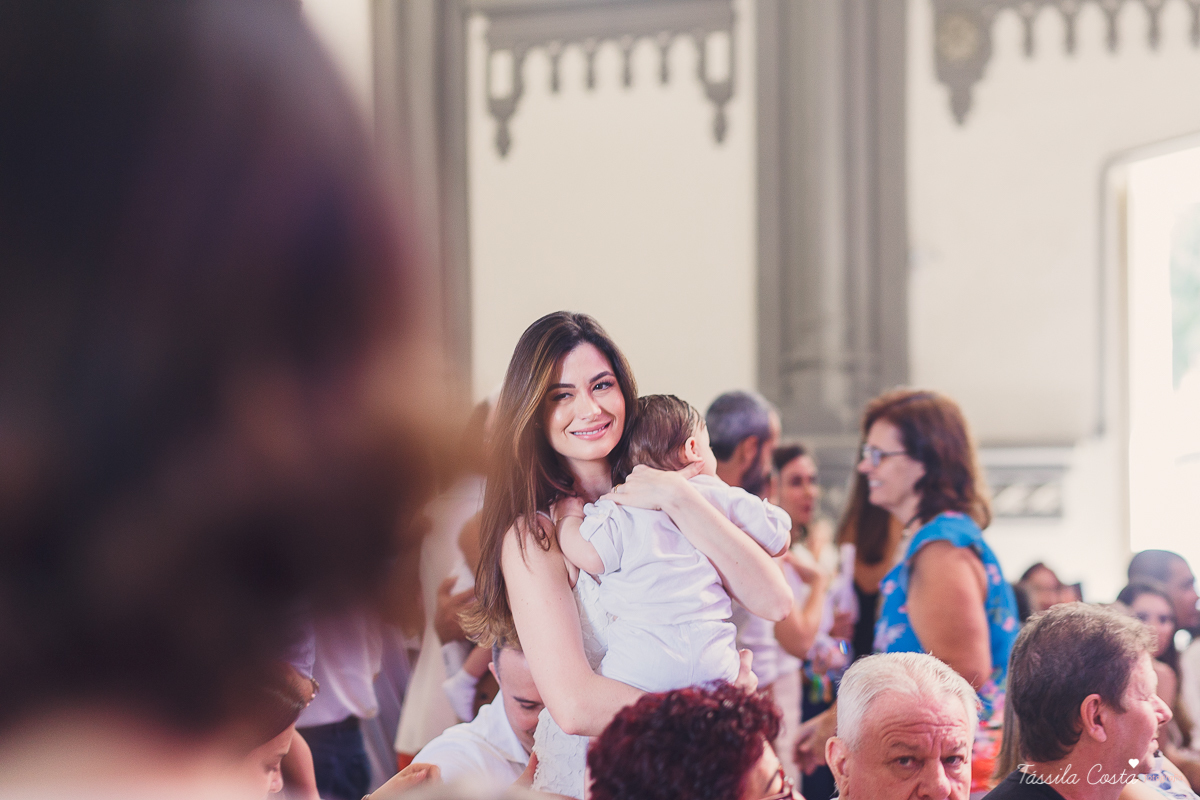 batizado de Anônio Delboni, filho do cirurgião plástico Pablo Delboni, na Catedral Metropolitana de Vitória, fotos de batizado em uma igreja em Vitória ES, fotografia de família em Vitória ES, Tássila Costa fotografia, batizados na Catedral