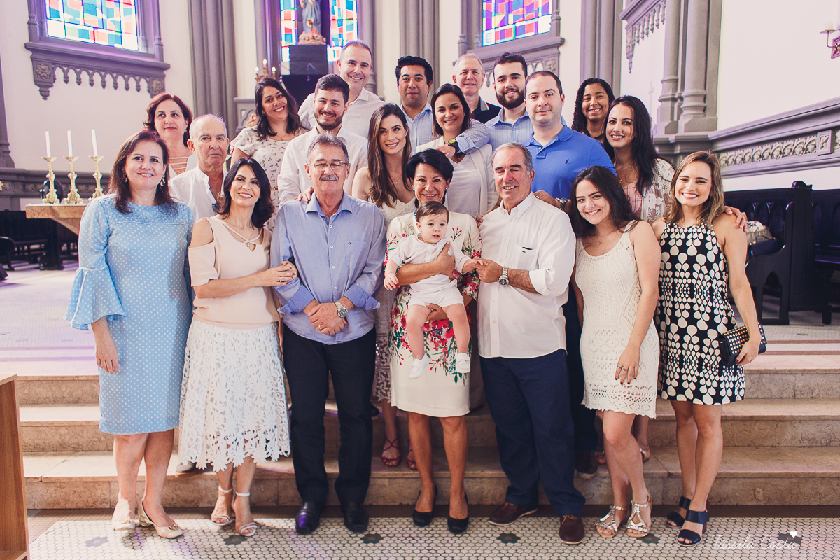 batizado de Anônio Delboni, filho do cirurgião plástico Pablo Delboni, na Catedral Metropolitana de Vitória, fotos de batizado em uma igreja em Vitória ES, fotografia de família em Vitória ES, Tássila Costa fotografia, batizados na Catedral