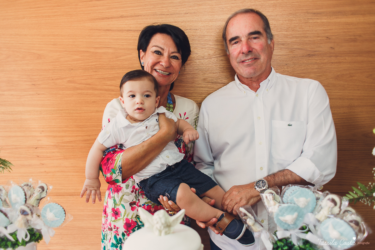 batizado de Anônio Delboni, filho do cirurgião plástico Pablo Delboni, na Catedral Metropolitana de Vitória, fotos de batizado em uma igreja em Vitória ES, fotografia de família em Vitória ES, Tássila Costa fotografia, batizados na Catedral