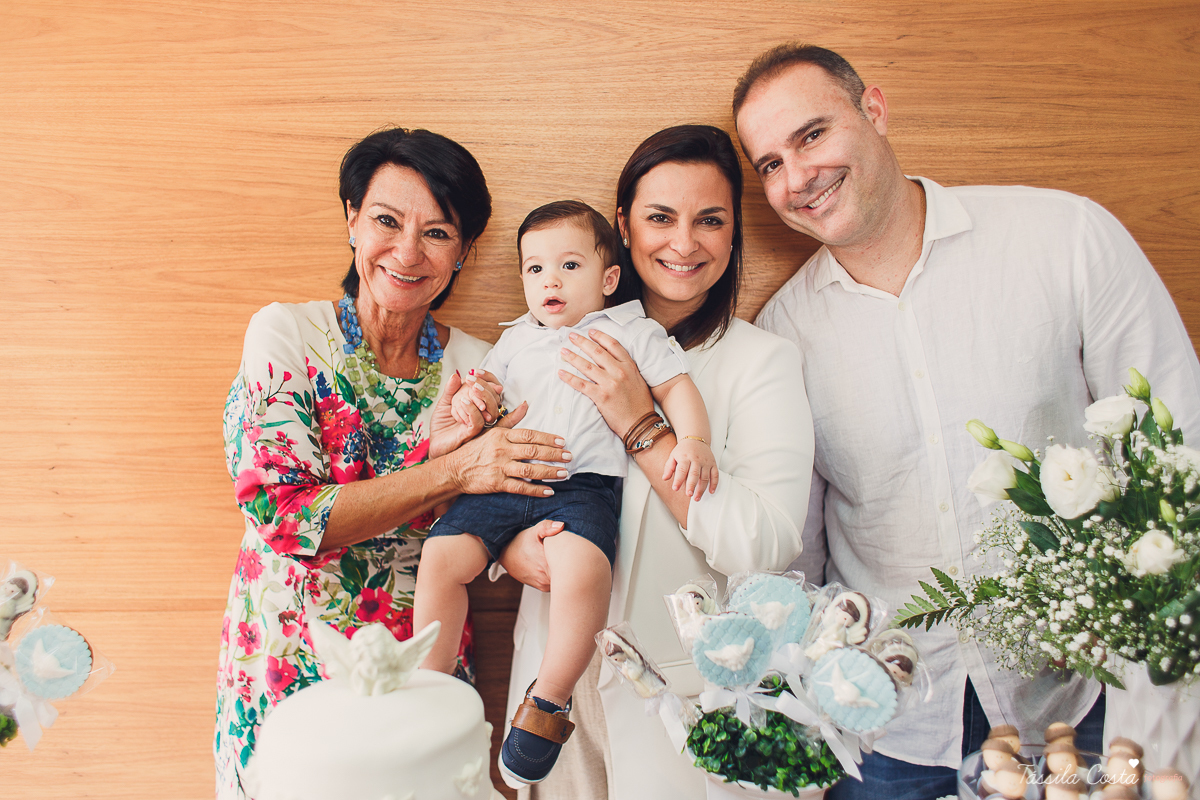 batizado de Anônio Delboni, filho do cirurgião plástico Pablo Delboni, na Catedral Metropolitana de Vitória, fotos de batizado em uma igreja em Vitória ES, fotografia de família em Vitória ES, Tássila Costa fotografia, batizados na Catedral