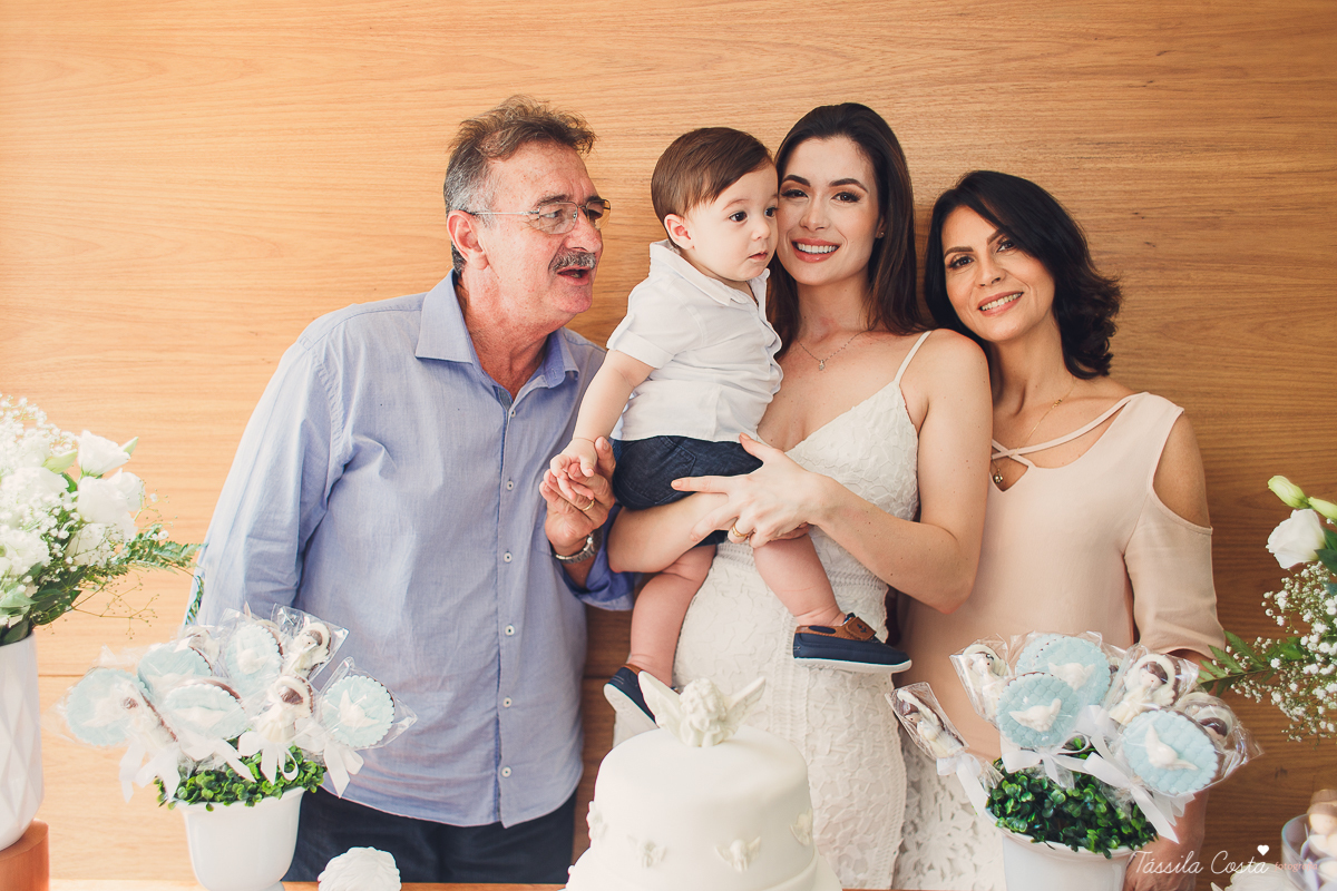 batizado de Anônio Delboni, filho do cirurgião plástico Pablo Delboni, na Catedral Metropolitana de Vitória, fotos de batizado em uma igreja em Vitória ES, fotografia de família em Vitória ES, Tássila Costa fotografia, batizados na Catedral