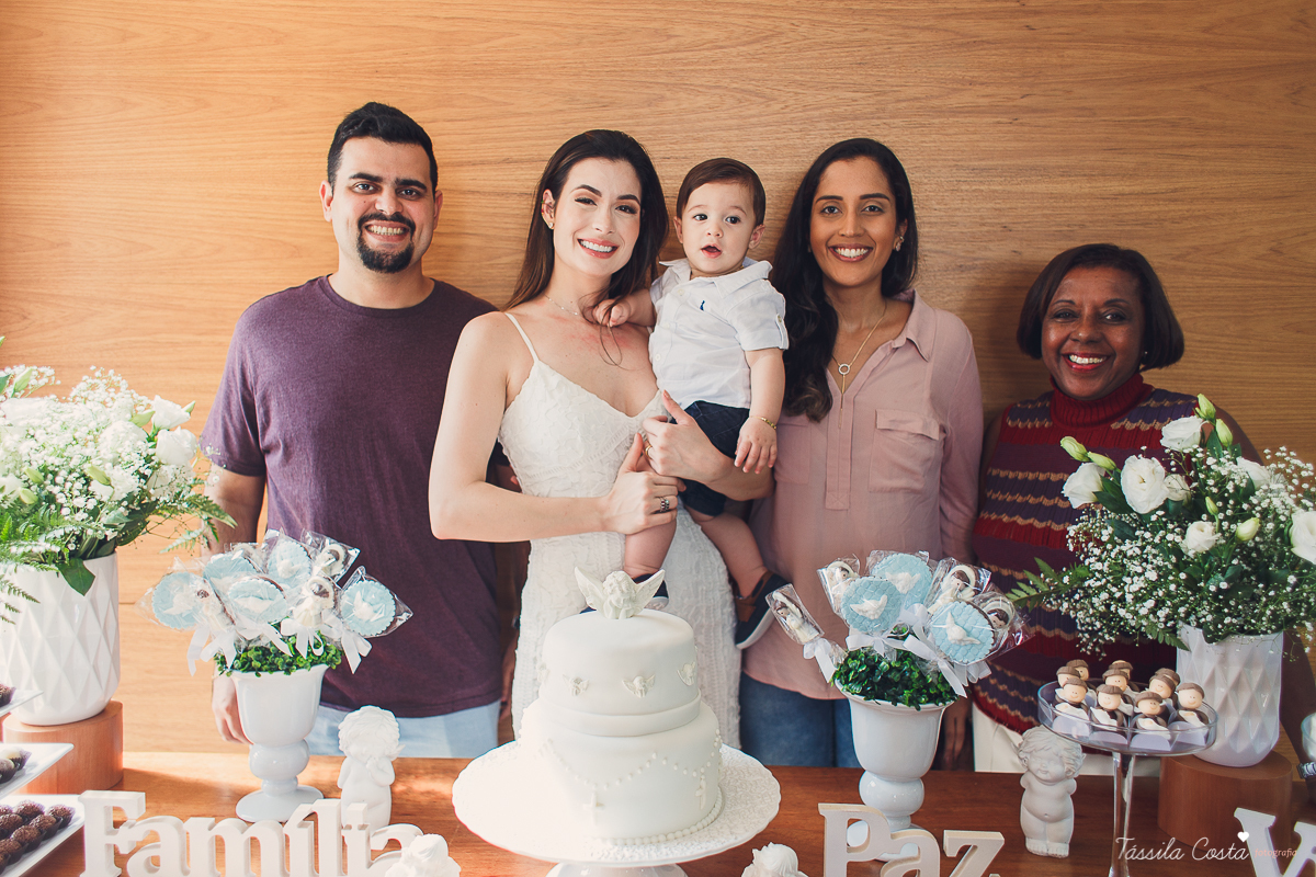 batizado de Anônio Delboni, filho do cirurgião plástico Pablo Delboni, na Catedral Metropolitana de Vitória, fotos de batizado em uma igreja em Vitória ES, fotografia de família em Vitória ES, Tássila Costa fotografia, batizados na Catedral
