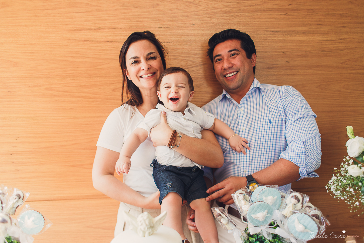 batizado de Anônio Delboni, filho do cirurgião plástico Pablo Delboni, na Catedral Metropolitana de Vitória, fotos de batizado em uma igreja em Vitória ES, fotografia de família em Vitória ES, Tássila Costa fotografia, batizados na Catedral