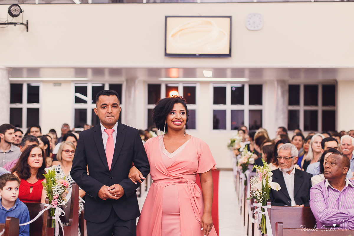 casamento na igreja Batista em Campo Grande, Kaio e Marina, noivos batistas, casamento batista, casamento depois de 10 anos de namoro, fotografia de casamento em Cariacica, casamento na igreja, fotos de casamento na Igreja Batista, mãe da noiva, 