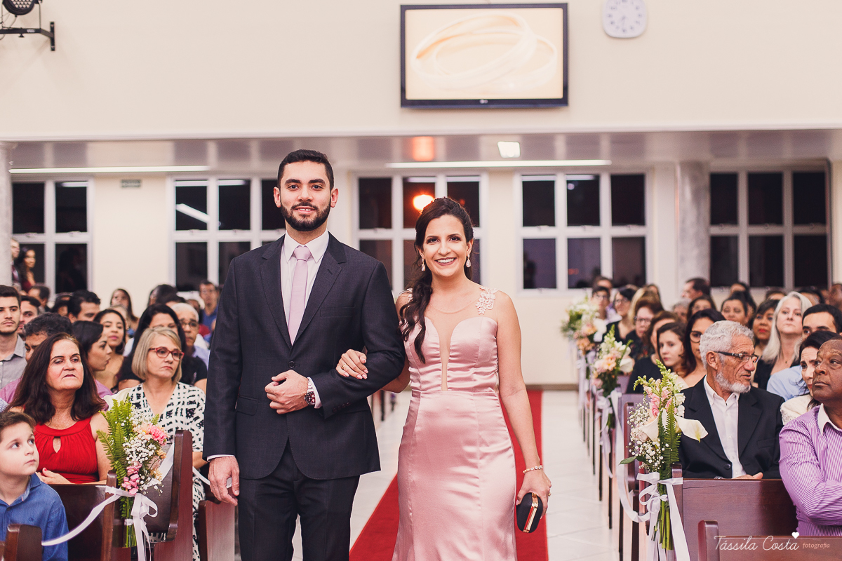 casamento na igreja Batista em Campo Grande, Kaio e Marina, noivos batistas, casamento batista, casamento depois de 10 anos de namoro, fotografia de casamento em Cariacica, casamento na igreja, fotos de casamento na Igreja Batista, mãe da noiva, 