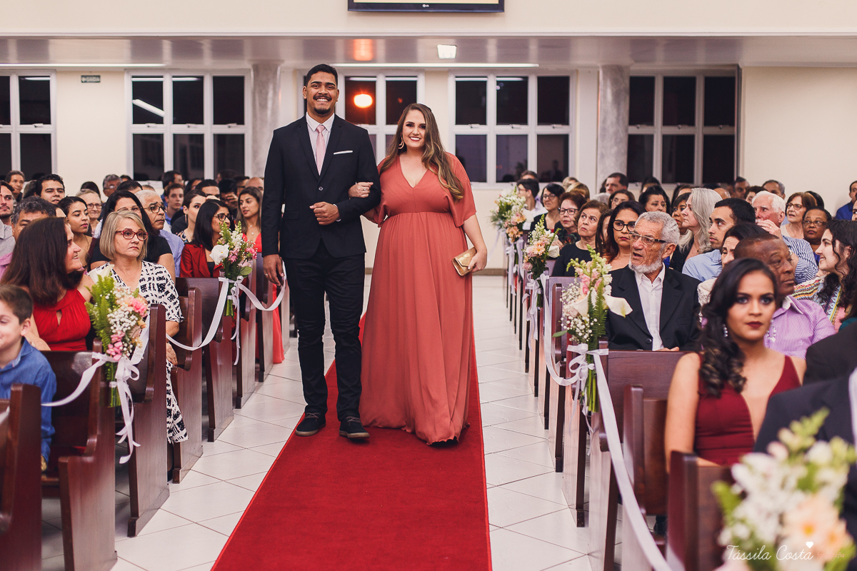casamento na igreja Batista em Campo Grande, Kaio e Marina, noivos batistas, casamento batista, casamento depois de 10 anos de namoro, fotografia de casamento em Cariacica, casamento na igreja, fotos de casamento na Igreja Batista, mãe da noiva, 