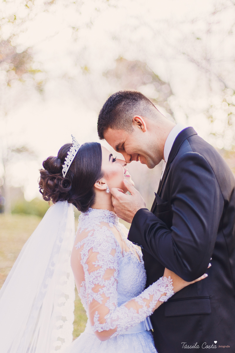 fotos externas de casamento, ideias para fotos de casamento, externas dos noivos, fotos em Pedra Azul, Domingos Martins para fazer fotos pós casamento, lugar lindo em Pedra Azul para fotos de casamento, fotos após o casamento com os noivos, tássila costa 