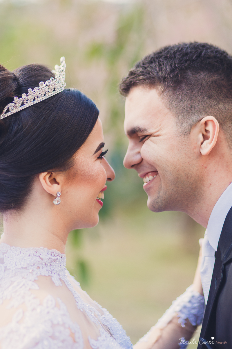 fotos externas de casamento, ideias para fotos de casamento, externas dos noivos, fotos em Pedra Azul, Domingos Martins para fazer fotos pós casamento, lugar lindo em Pedra Azul para fotos de casamento, fotos após o casamento com os noivos, tássila costa 