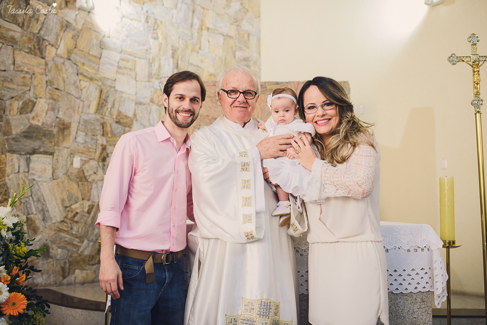 tassila costa, tassila costa fotografia, tassila costa fotografa, tassila foto, fotografia em vitoria, fotografo em vitoria es, espirito santo, batismo, batizado, igreja catolica, padre, paroquia em vitoria, paroquia sao camilo, batizado em vitoria, batiz