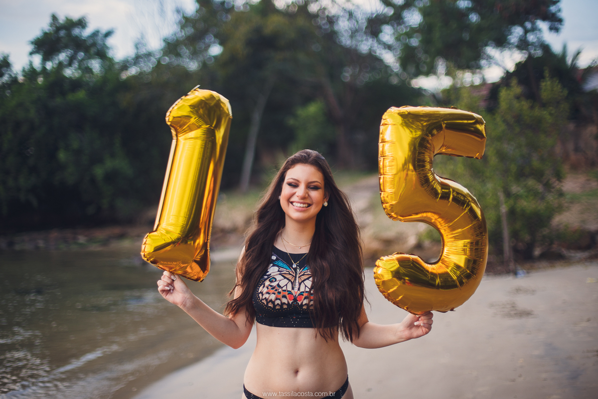 fotos lindas de 15 anos, debutante, Ilha do Frade, fotos feitas na praia, em Vitória ES, Tássila Costa fotografia, looks lindos para 15 anos