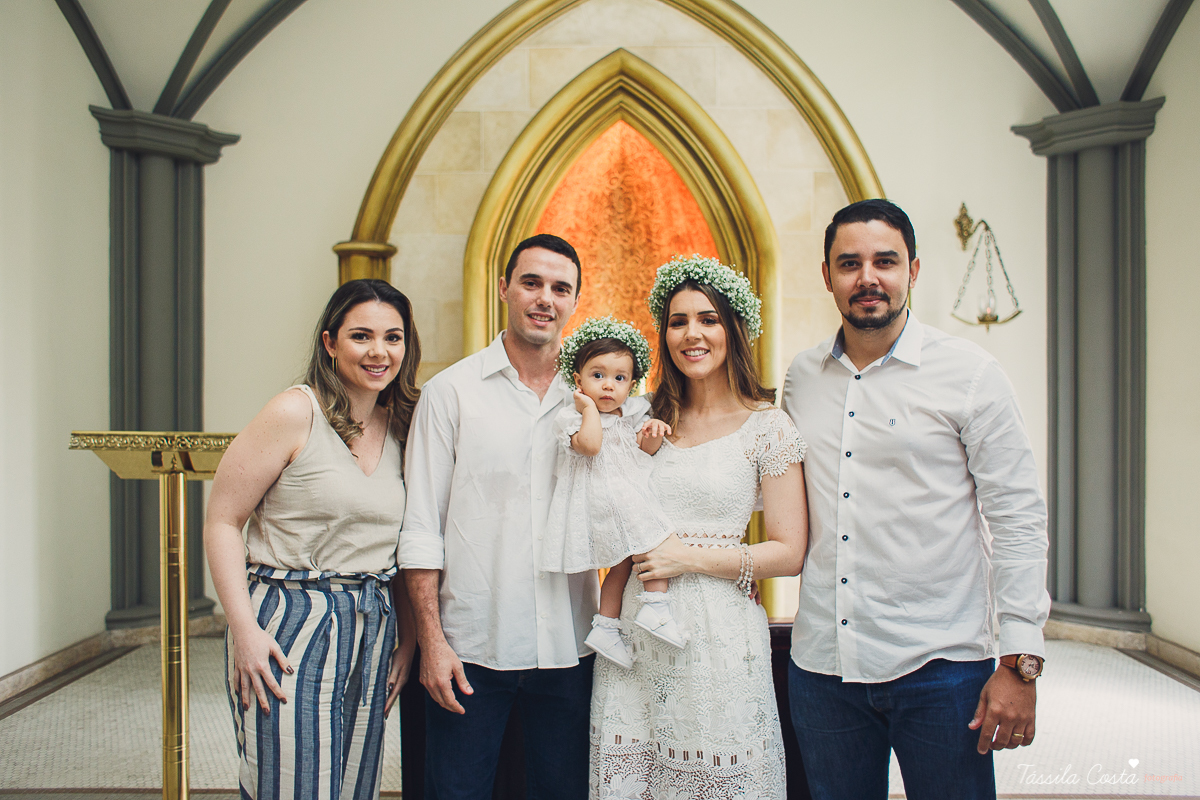 batizado no sábado de manhã, na catedral metropolitana de vitória, batizado individual, igreja católica para batizar em vitória, fotografia de batizado, registro de batizado, fotos para vida, look para batizado, o que vestir no dia do batizado da filha