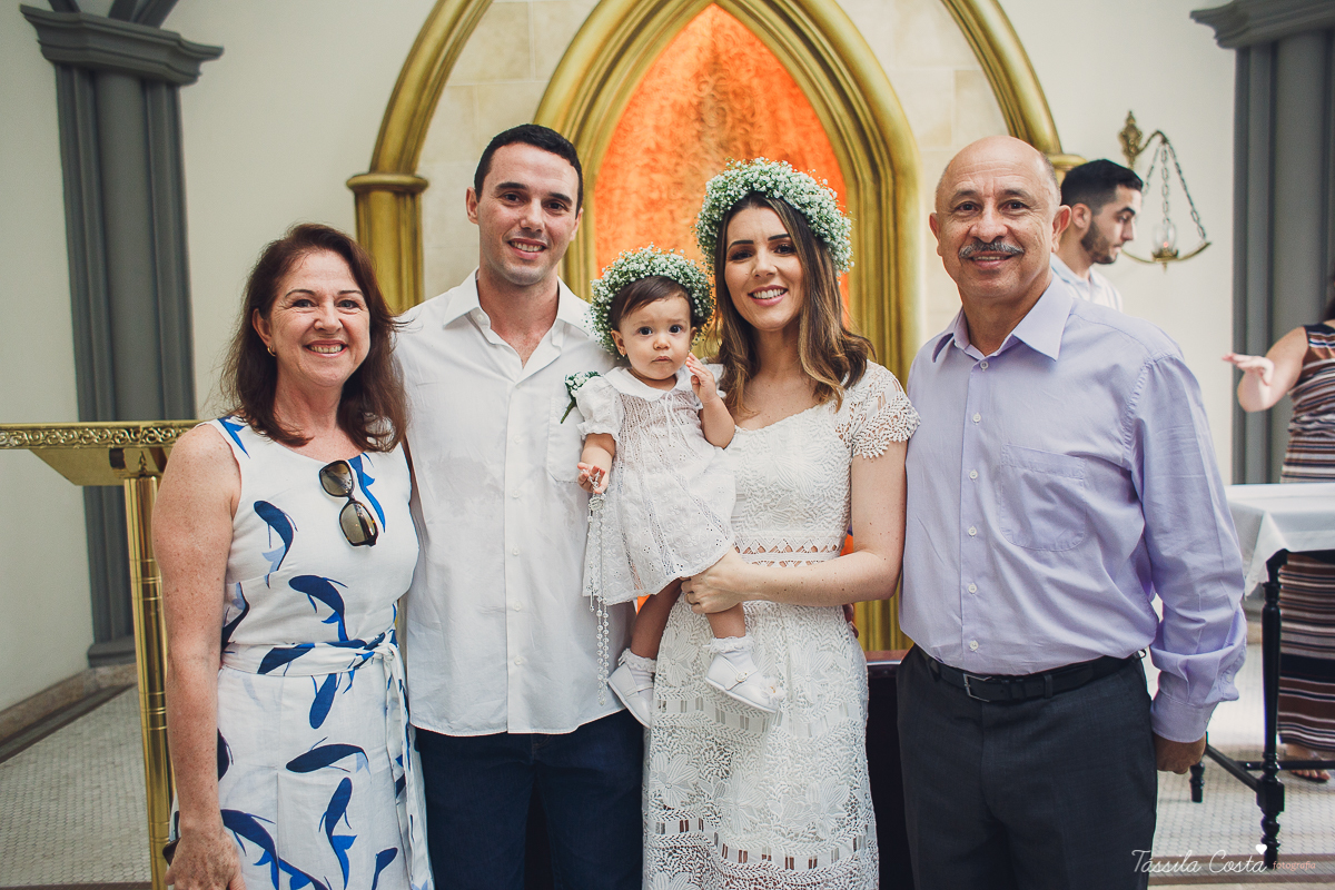 batizado no sábado de manhã, na catedral metropolitana de vitória, batizado individual, igreja católica para batizar em vitória, fotografia de batizado, registro de batizado, fotos para vida, look para batizado, o que vestir no dia do batizado da filha