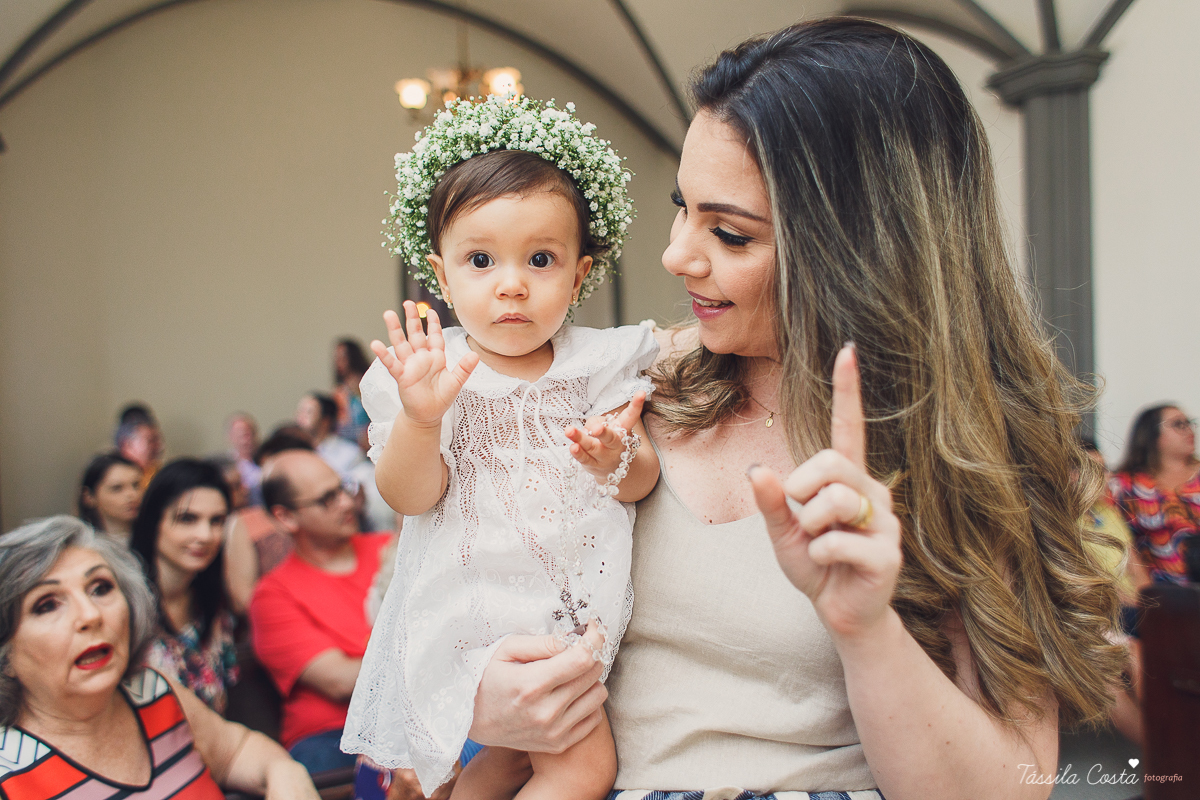 batizado no sábado de manhã, na catedral metropolitana de vitória, batizado individual, igreja católica para batizar em vitória, fotografia de batizado, registro de batizado, fotos para vida, look para batizado, o que vestir no dia do batizado da filha