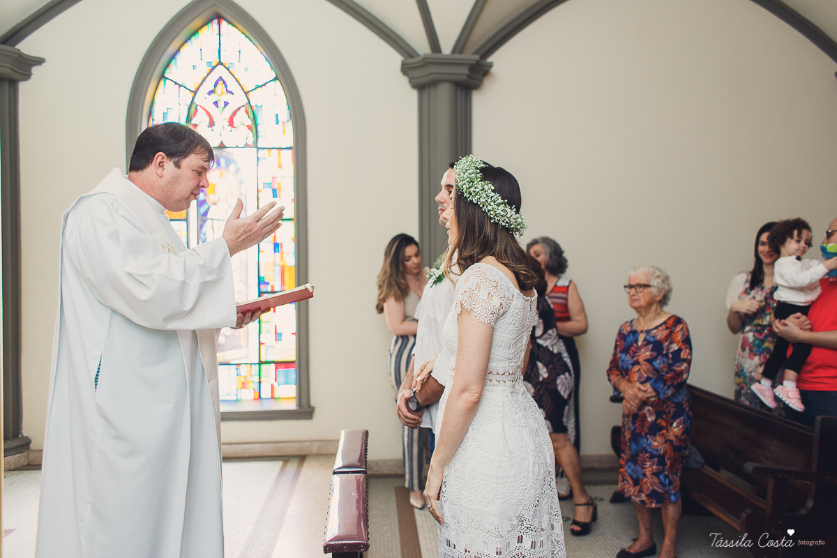 batizado no sábado de manhã, na catedral metropolitana de vitória, batizado individual, igreja católica para batizar em vitória, fotografia de batizado, registro de batizado, fotos para vida, look para batizado, o que vestir no dia do batizado da filha