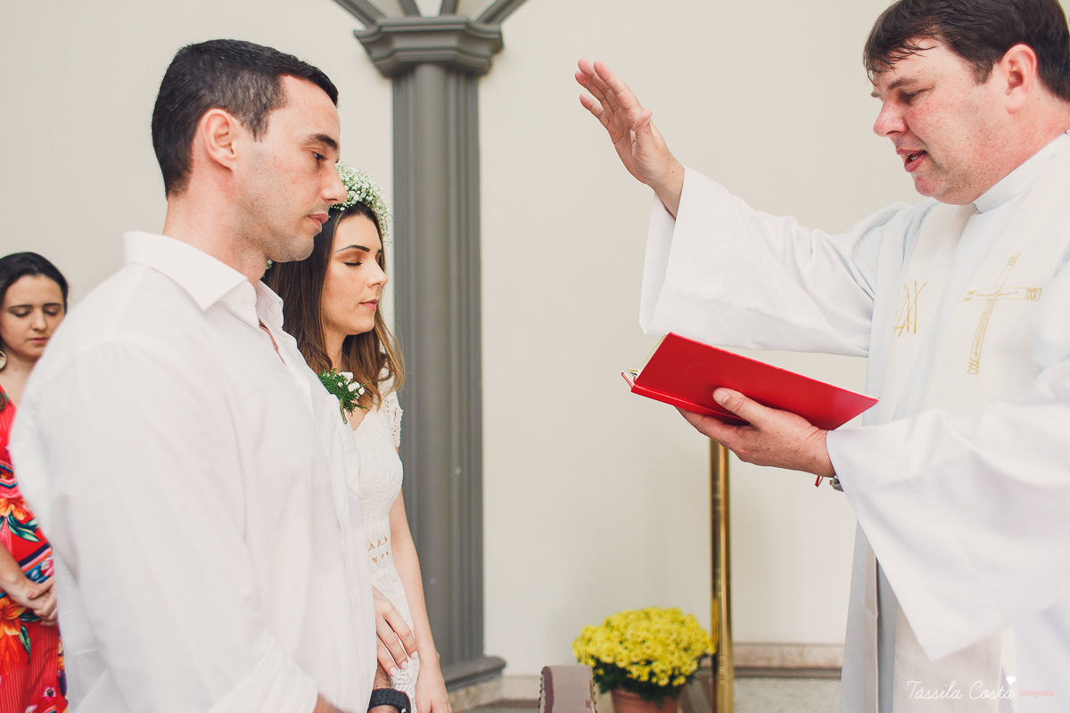 batizado no sábado de manhã, na catedral metropolitana de vitória, batizado individual, igreja católica para batizar em vitória, fotografia de batizado, registro de batizado, fotos para vida, look para batizado, o que vestir no dia do batizado da filha