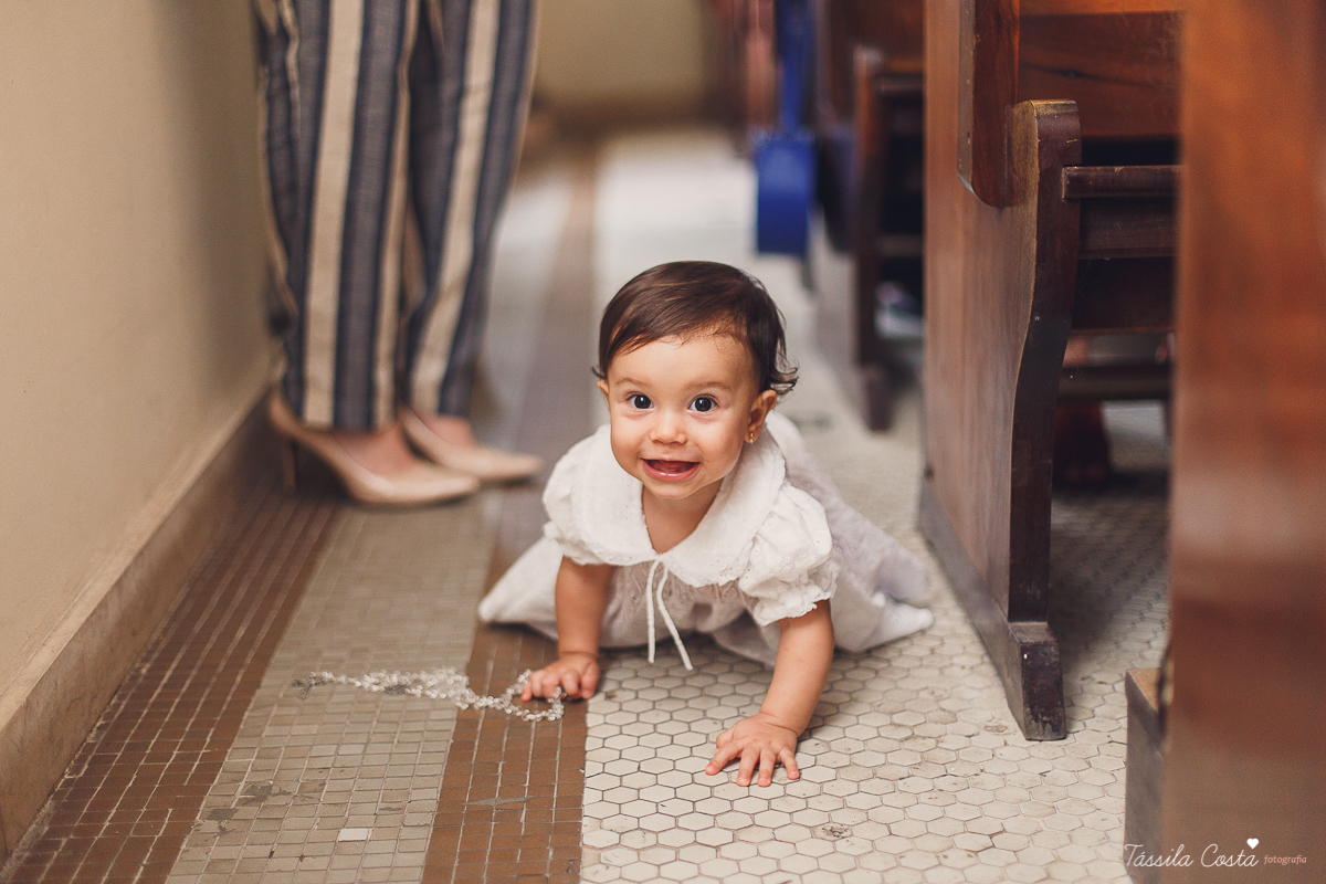 batizado no sábado de manhã, na catedral metropolitana de vitória, batizado individual, igreja católica para batizar em vitória, fotografia de batizado, registro de batizado, fotos para vida, look para batizado, o que vestir no dia do batizado da filha