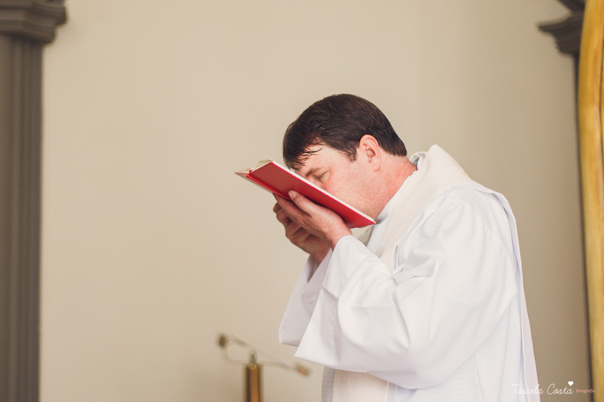 batizado no sábado de manhã, na catedral metropolitana de vitória, batizado individual, igreja católica para batizar em vitória, fotografia de batizado, registro de batizado, fotos para vida, look para batizado, o que vestir no dia do batizado da filha