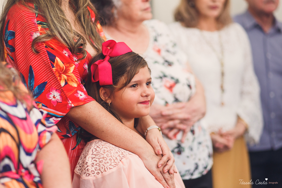 batizado no sábado de manhã, na catedral metropolitana de vitória, batizado individual, igreja católica para batizar em vitória, fotografia de batizado, registro de batizado, fotos para vida, look para batizado, o que vestir no dia do batizado da filha