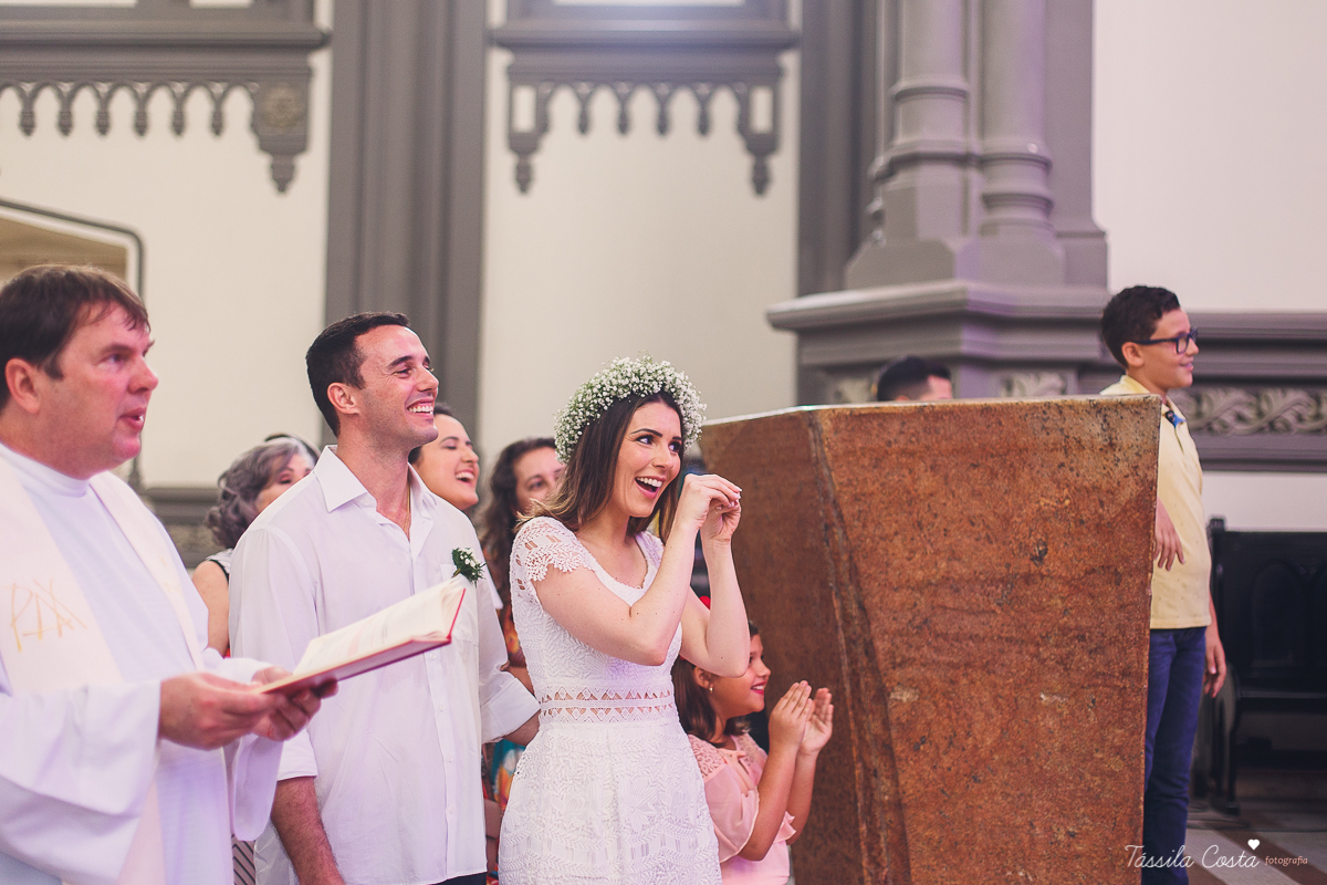 batizado no sábado de manhã, na catedral metropolitana de vitória, batizado individual, igreja católica para batizar em vitória, fotografia de batizado, registro de batizado, fotos para vida, look para batizado, o que vestir no dia do batizado da filha