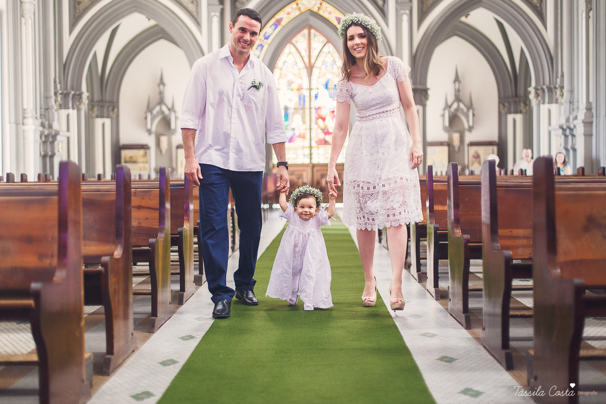 batizado no sábado de manhã, na catedral metropolitana de vitória, batizado individual, igreja católica para batizar em vitória, fotografia de batizado, registro de batizado, fotos para vida, look para batizado, o que vestir no dia do batizado da filha