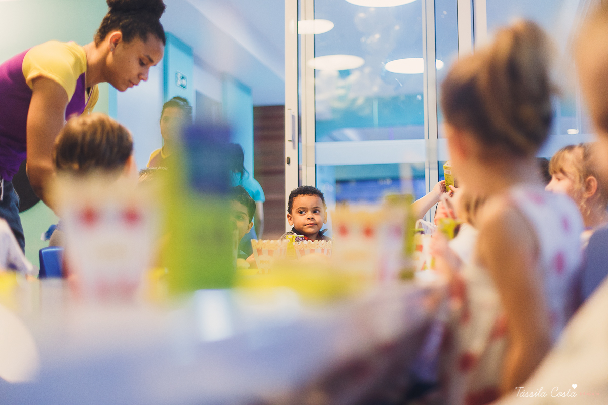festa super animada em vitoria es, the little gym, enseada do suá, fotografia de festa infantil, tassila costa 