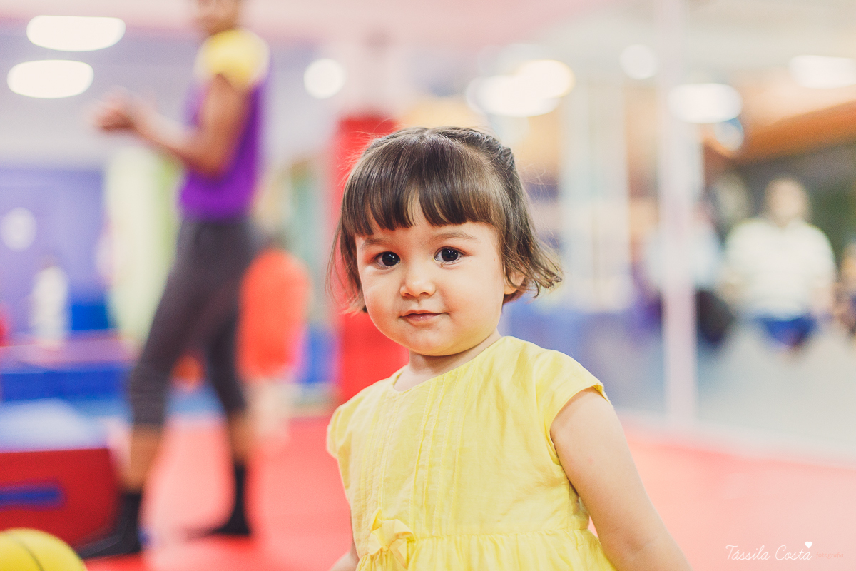 festa super animada em vitoria es, the little gym, enseada do suá, fotografia de festa infantil, tassila costa 