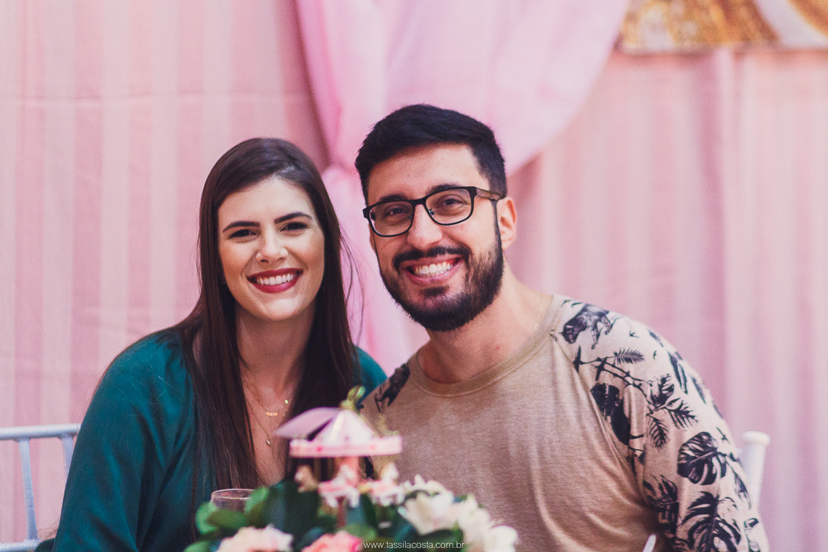 festa de menina no tema Carrossel, festa linda em vitória ES, cerimonial lindo em Vitória ES, fotografia de festa infantil, fotógrafa profissional de festa infantil, amo festas, cidade linda e festeira, Maya 1 ano, papais que amam festa, le Infance do ES