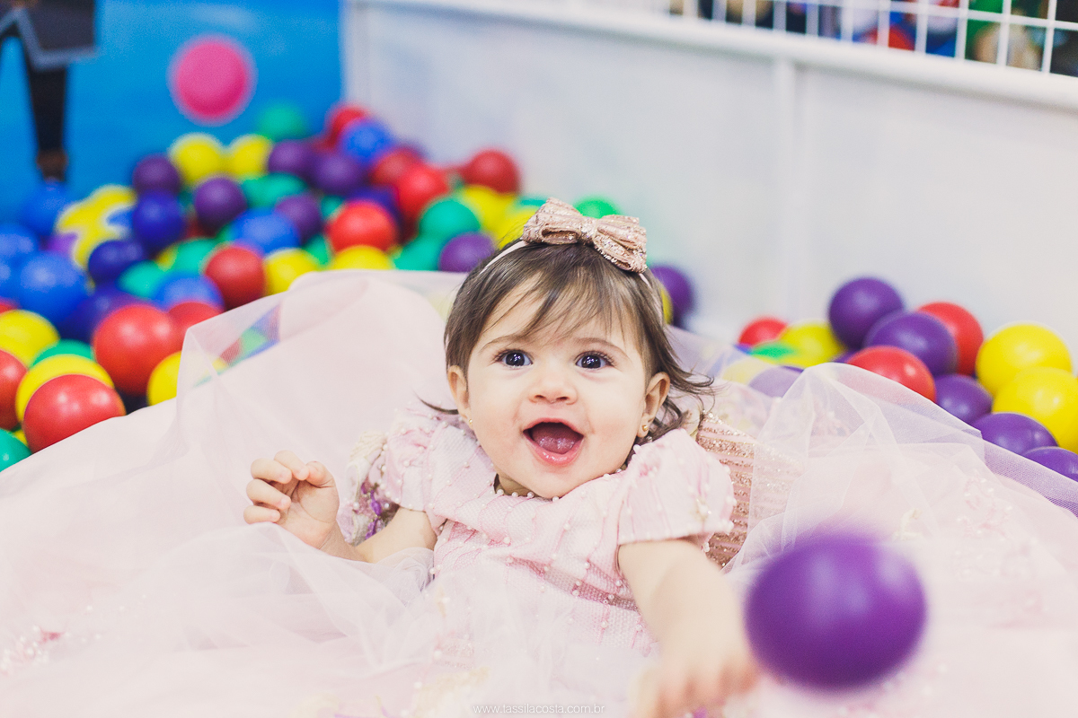 festa de menina no tema Carrossel, festa linda em vitória ES, cerimonial lindo em Vitória ES, fotografia de festa infantil, fotógrafa profissional de festa infantil, amo festas, cidade linda e festeira, Maya 1 ano, papais que amam festa, le Infance do ES