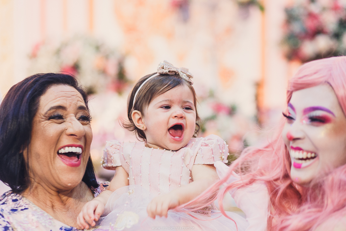 festa de menina no tema Carrossel, festa linda em vitória ES, cerimonial lindo em Vitória ES, fotografia de festa infantil, fotógrafa profissional de festa infantil, amo festas, cidade linda e festeira, Maya 1 ano, papais que amam festa, le Infance do ES