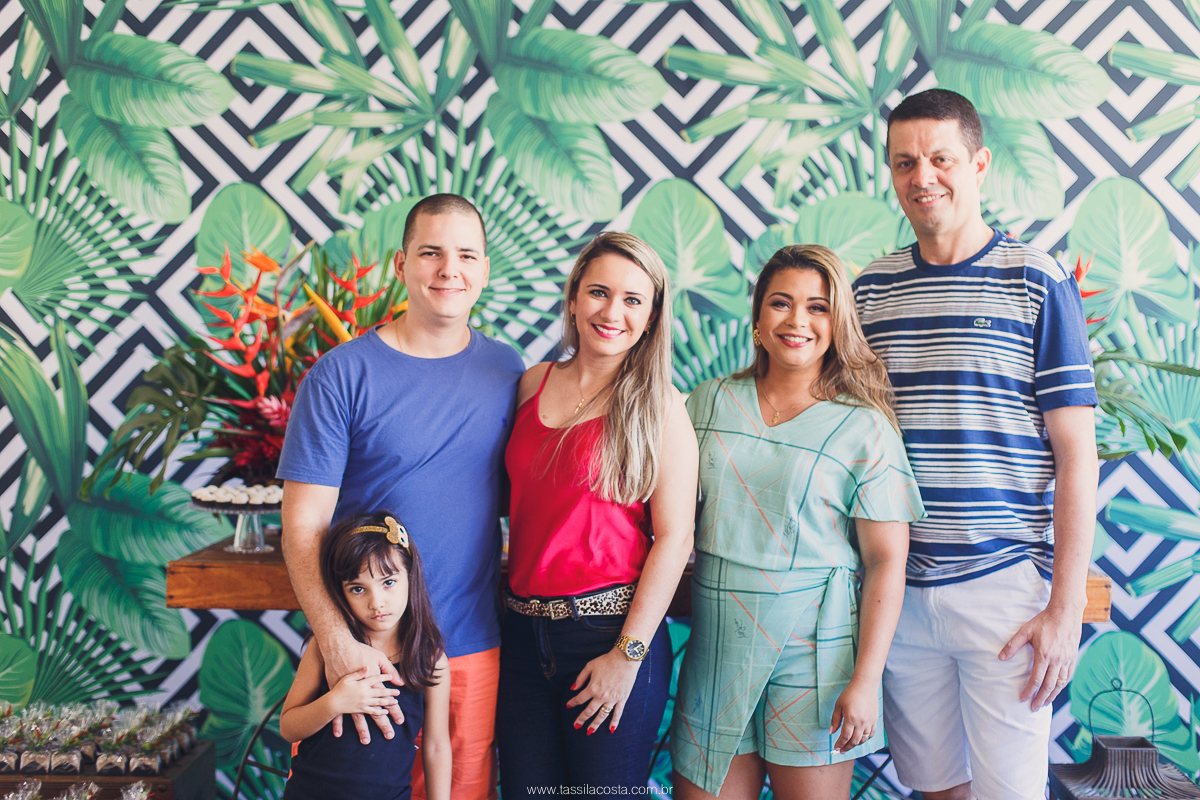 KEILA 42 ANOS, aniversário intimista, com buffet de Rico Gastronomia, fotografia de Tássila Costa, doces Regina Maynard, festa em Vila Velha ES