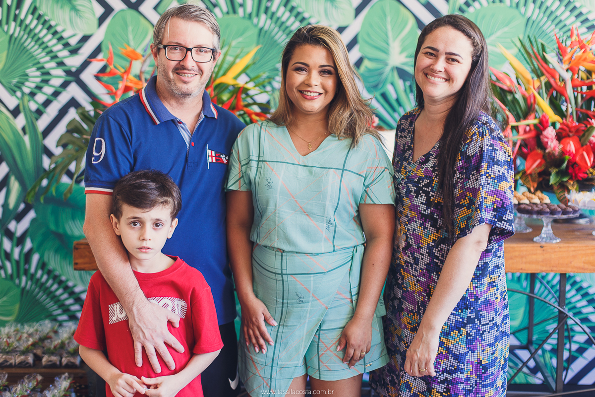 KEILA 42 ANOS, aniversário intimista, com buffet de Rico Gastronomia, fotografia de Tássila Costa, doces Regina Maynard, festa em Vila Velha ES