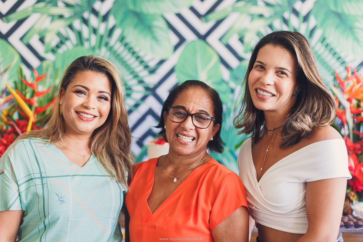 KEILA 42 ANOS, aniversário intimista, com buffet de Rico Gastronomia, fotografia de Tássila Costa, doces Regina Maynard, festa em Vila Velha ES