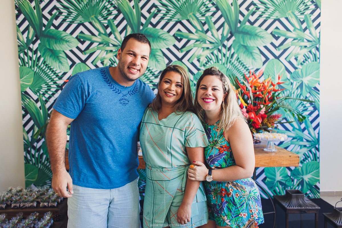 KEILA 42 ANOS, aniversário intimista, com buffet de Rico Gastronomia, fotografia de Tássila Costa, doces Regina Maynard, festa em Vila Velha ES
