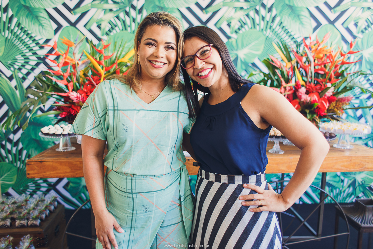 KEILA 42 ANOS, aniversário intimista, com buffet de Rico Gastronomia, fotografia de Tássila Costa, doces Regina Maynard, festa em Vila Velha ES