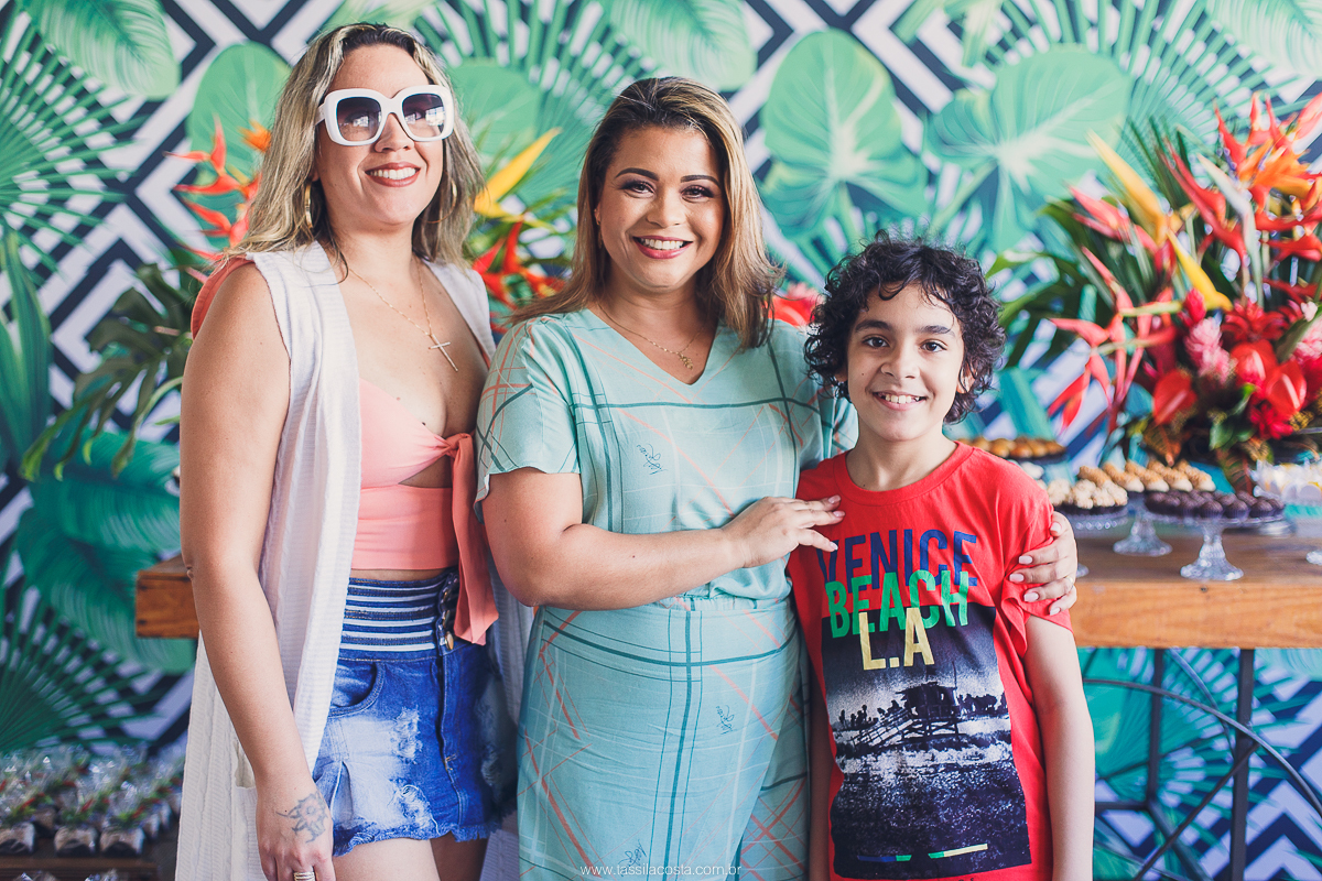 KEILA 42 ANOS, aniversário intimista, com buffet de Rico Gastronomia, fotografia de Tássila Costa, doces Regina Maynard, festa em Vila Velha ES