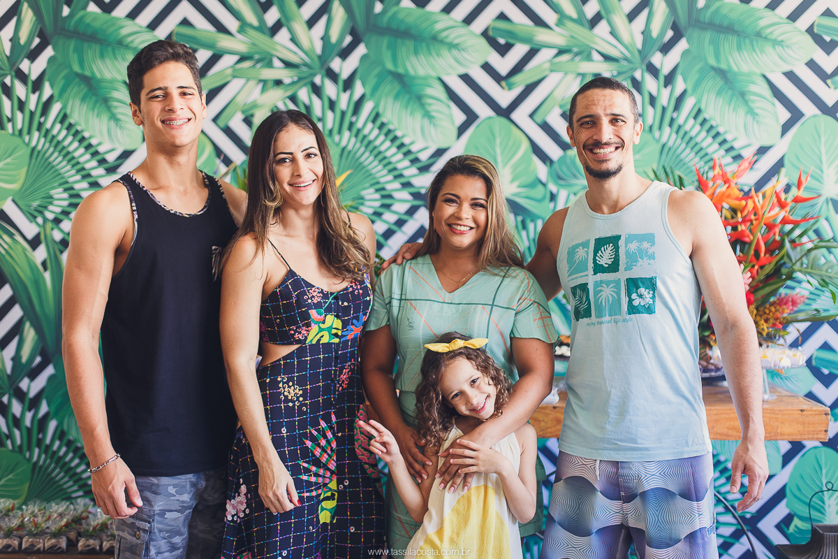 KEILA 42 ANOS, aniversário intimista, com buffet de Rico Gastronomia, fotografia de Tássila Costa, doces Regina Maynard, festa em Vila Velha ES