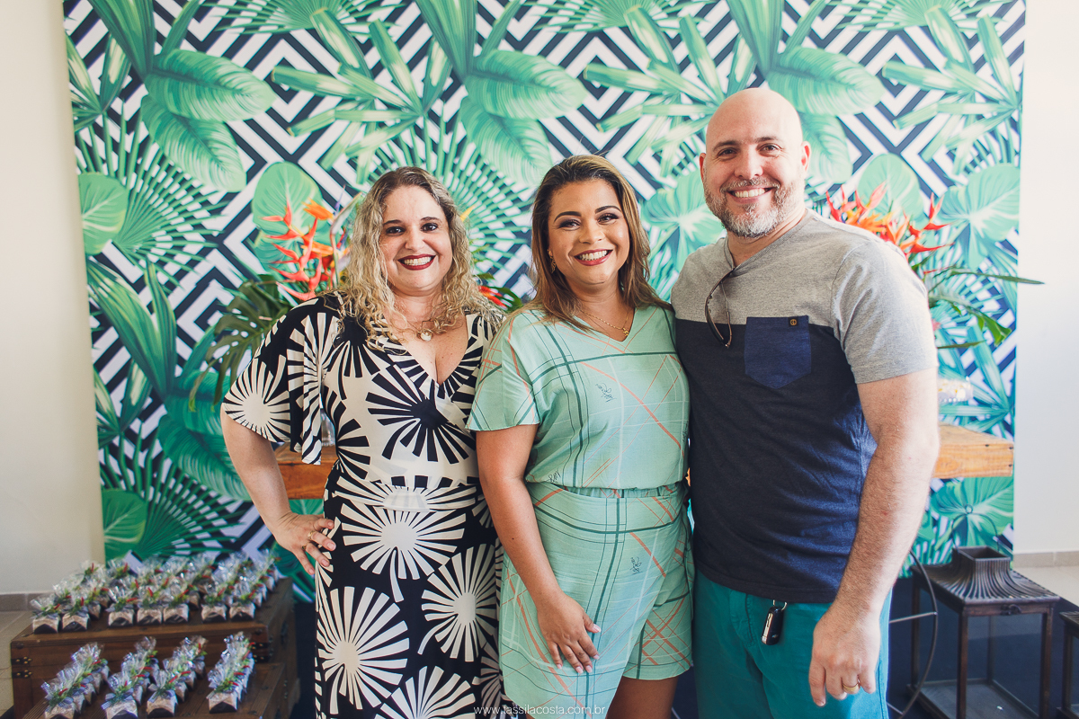 KEILA 42 ANOS, aniversário intimista, com buffet de Rico Gastronomia, fotografia de Tássila Costa, doces Regina Maynard, festa em Vila Velha ES